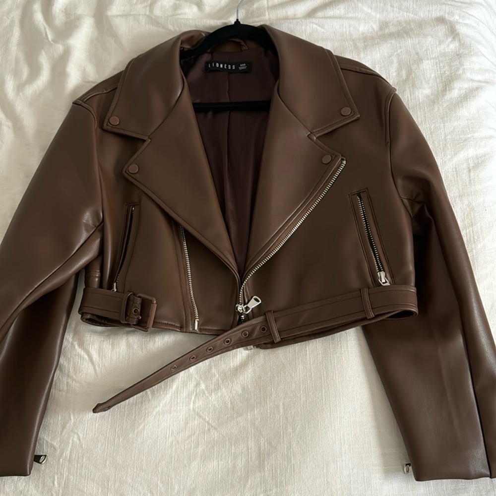 NWOT - lioness staten island leather jacket chocolate